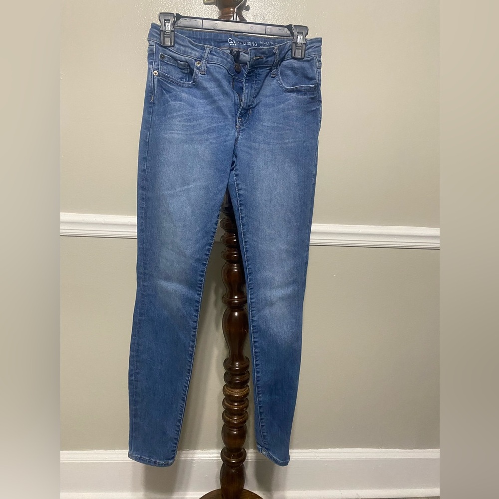 Women’s Gap Leggings Jeans sz 4/27
